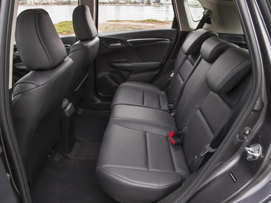 Honda Fit 2014 года  (US) (фото 19 из 68)